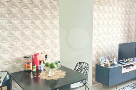 Apartamento à venda com 2 quartos em Vila Zat, São Paulo, SP