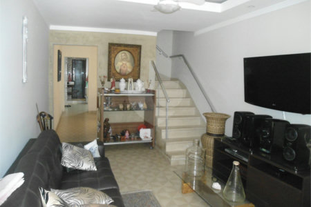 Sobrado à venda com 3 quartos em Vila Gomes, São Paulo, SP