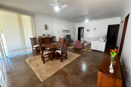 Casa à venda com 4 quartos, sendo 2 suítes,  em Vila São Gonçalo, Itapetininga, SP
