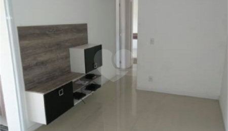 Apartamento à venda com 2 quartos, sendo 1 suíte, em Vila Gumercindo, São Paulo, SP