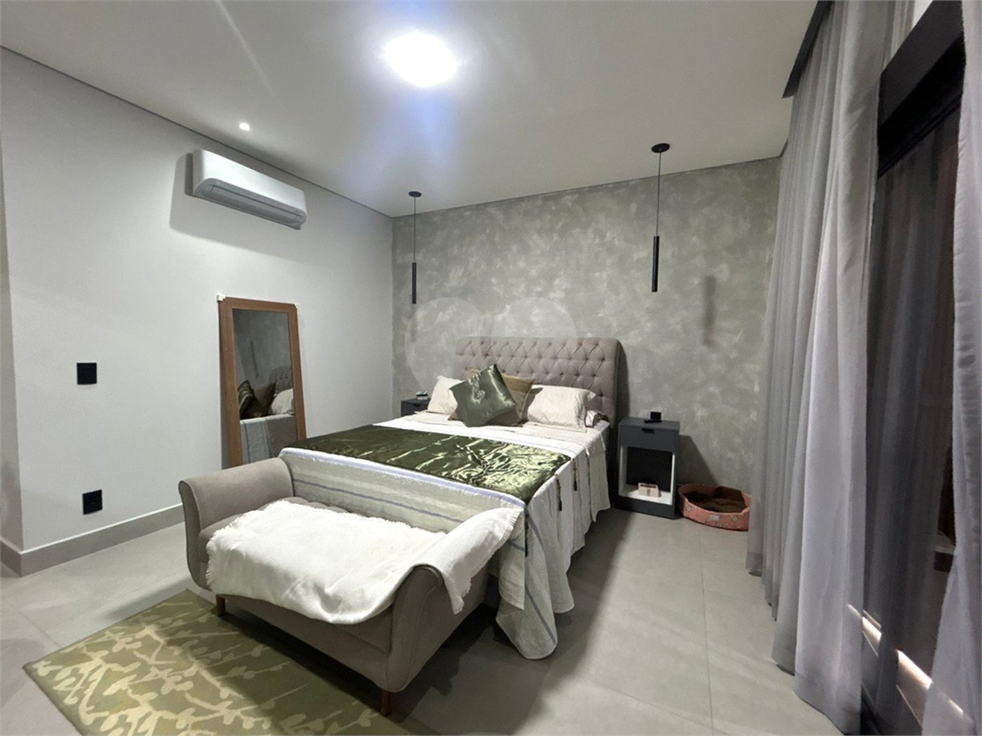 Casa à venda com 3 suítes no condomínio Renascence Residencial, Sorocaba - SP
