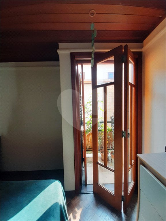 Casa à venda com 3 quartos, sendo 1 suíte, no condomínio Barbará II, São Paulo - SP