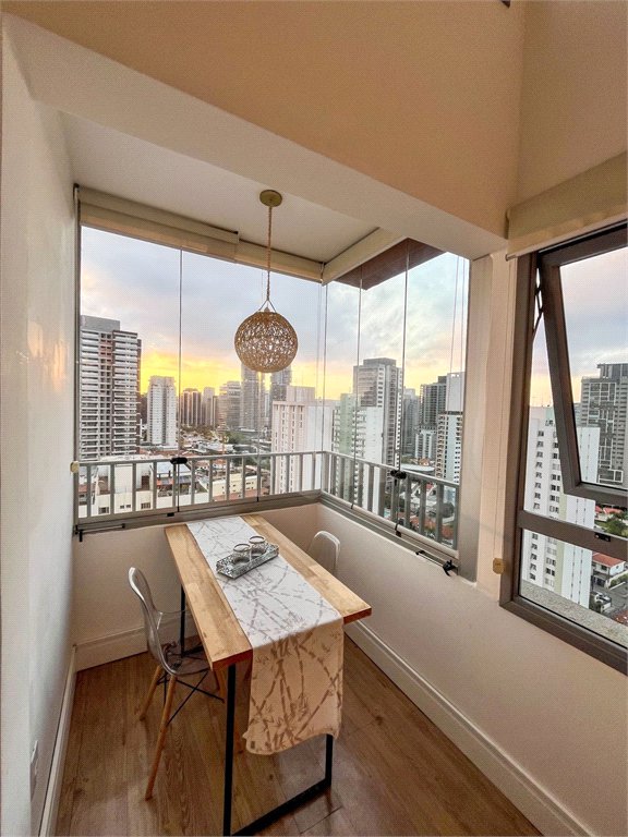 Apartamento à venda com 1 quarto em Jardim das Acácias, São Paulo, SP