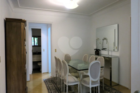 Apartamento à venda com 3 suítes em Vila Suzana, São Paulo, SP