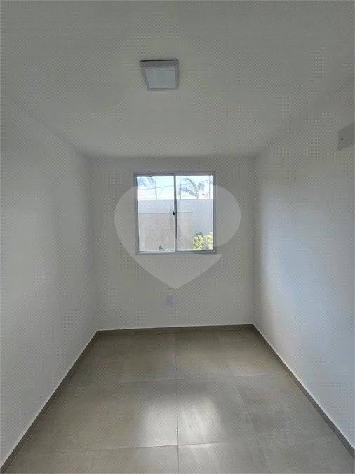 Apartamento para alugar com 2 quartos, sendo 1 suíte, em Nova São Pedro, São Pedro da Aldeia, RJ