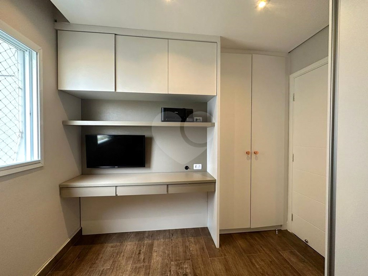 Apartamento para alugar com 3 quartos, sendo 2 suítes, em Jardim Emília, Sorocaba, SP