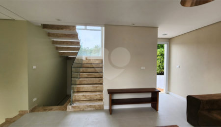 Casa à venda com 5 quartos, sendo 2 suítes,  no condomínio Residencial Jardim Primavera, Louveira - SP