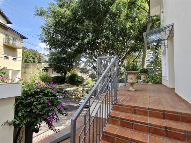 Casa à venda com 4 suítes no condomínio Jardim Vitória Régia, São Paulo - SP
