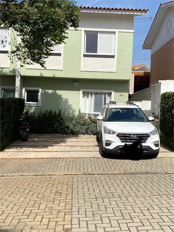 Casa à venda com 3 quartos, sendo 1 suíte, no condomínio Vida Verde 1, Suzano - SP