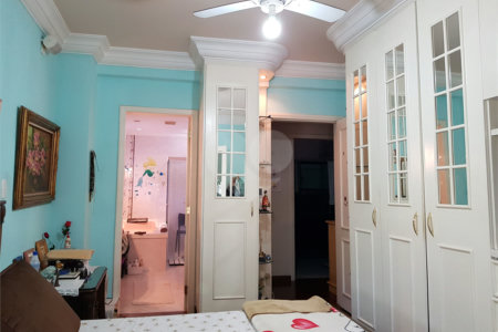 Sobrado à venda com 4 quartos, sendo 2 suítes, em Jardim Marajoara, São Paulo, SP