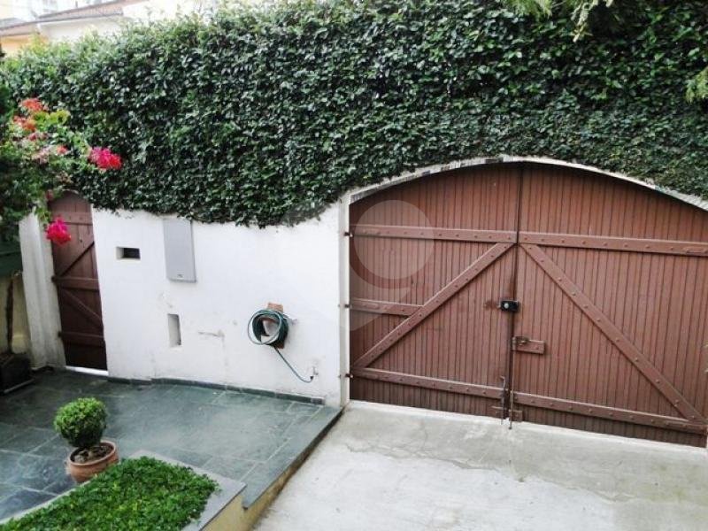 Sobrado à venda com 8 quartos, sendo 2 suítes,  em Santana, São Paulo, SP