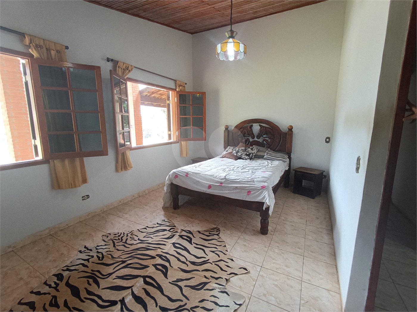 Sítio à venda com 6 quartos, sendo 5 suítes,  em Alto da Serra (mailasqui), São Roque, SP