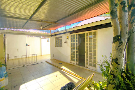 Casa para alugar com 2 quartos, sendo 1 suíte, no Centro, Indaiatuba, SP