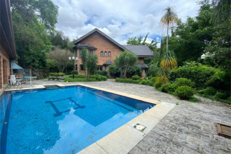 Casa à venda ou para alugar com 5 quartos, sendo 3 suítes, em Fazenda Morumbi, São Paulo, SP