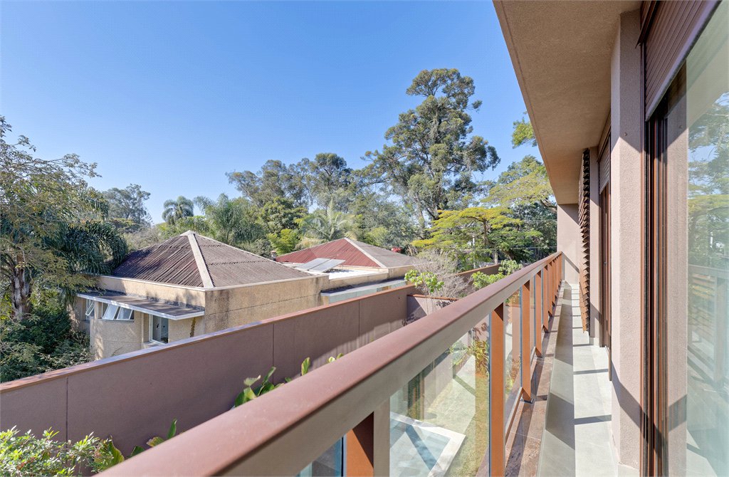 Casa à venda com 4 suítes no condomínio Casa Flora Badra, São Paulo - SP