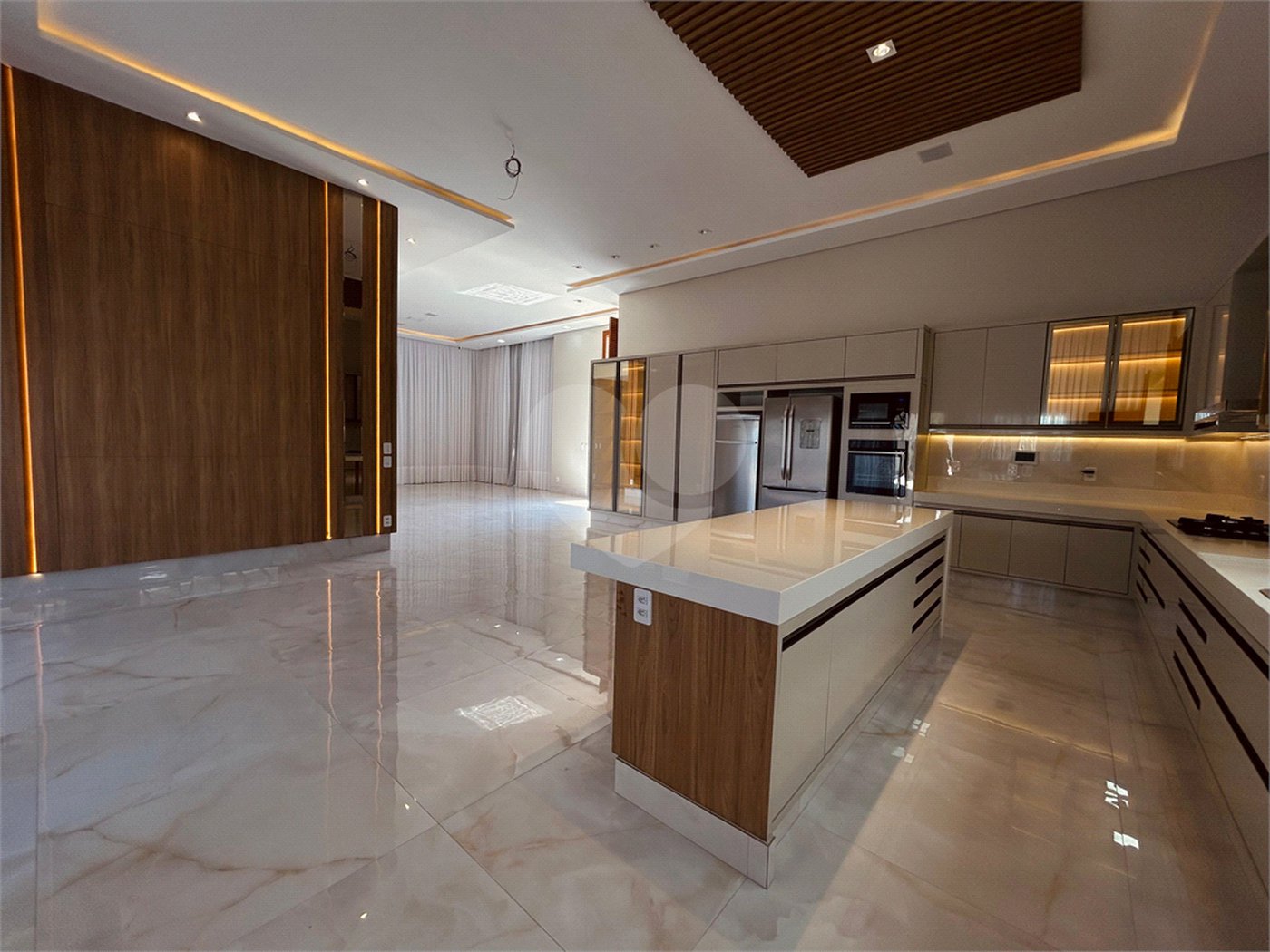 Casa à venda com 3 suítes, em Orla Norte, Porto Seguro, BA