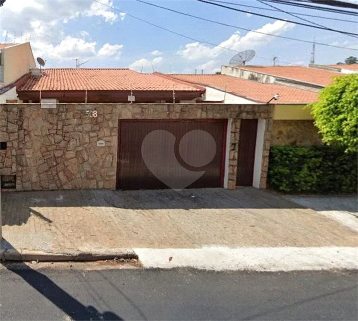 Casa à venda com 4 quartos, sendo 2 suítes,  em Jardim da Fonte, Jundiaí, SP
