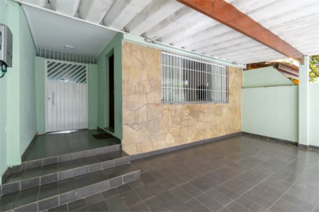 Sobrado à venda com 3 quartos, sendo 1 suíte,  em Cidade Monções, São Paulo, SP