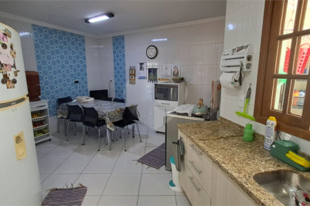 Sobrado à venda com 3 quartos, sendo 1 suíte, em Jardim Arize, São Paulo, SP