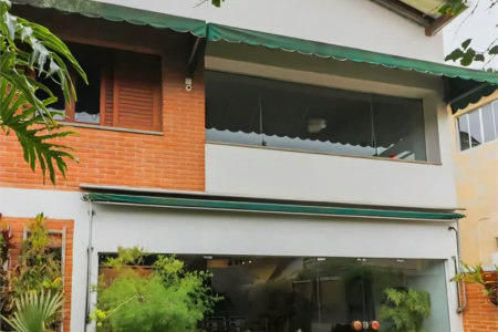 Sobrado à venda com 3 quartos, sendo 1 suíte, em Vila Universitária, São Paulo, SP