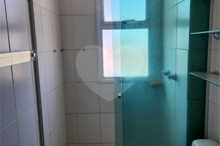 Apartamento à venda com 3 quartos, sendo 1 suíte, em Jardim dos Manacás, Araraquara, SP