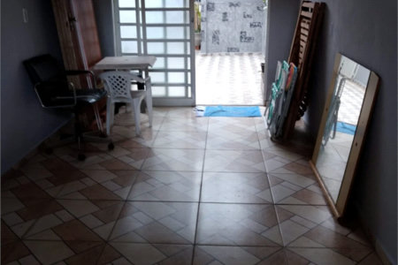 Casa térrea para venda ou locação no Jardim São Carlos V