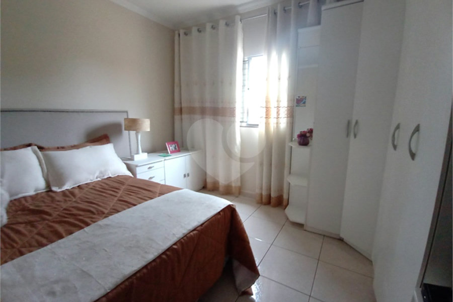 Sobrado à venda com 4 quartos, sendo 1 suíte, em Tremembé, São Paulo, SP