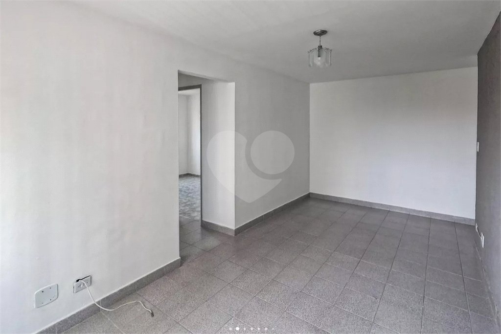Apartamento à venda com 2 quartos em Horto, São Paulo, SP