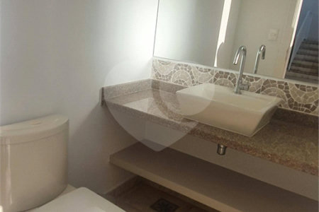 Casa à venda com 5 quartos, sendo 4 suítes, no condomínio Sol Vinhedo, Vinhedo - SP