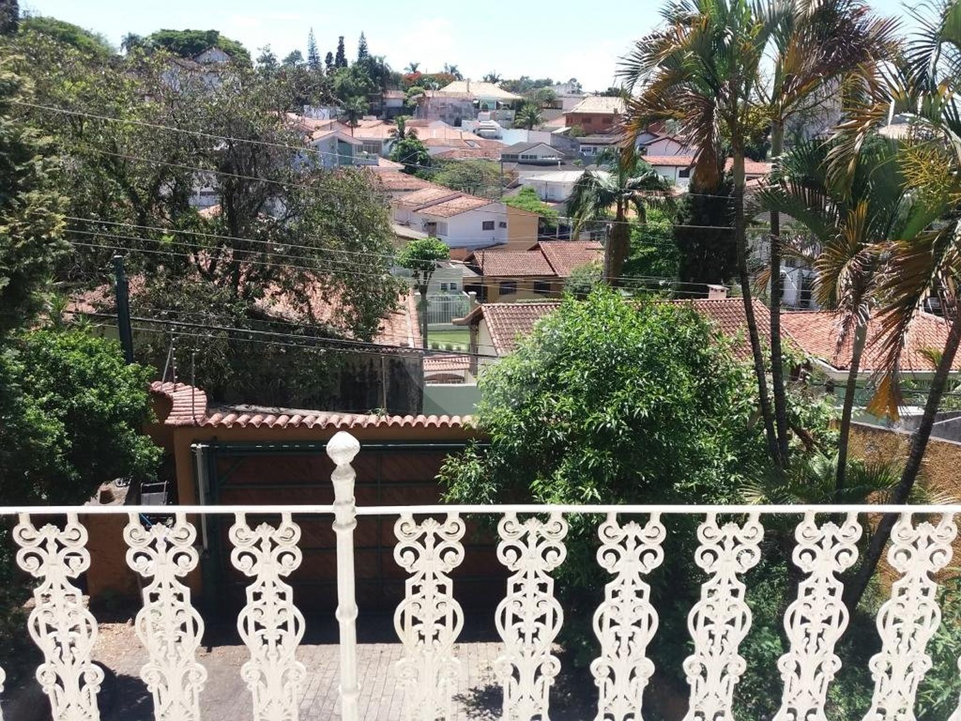 Sobrado à venda com 4 quartos, sendo 1 suíte, em Tremembé, São Paulo, SP