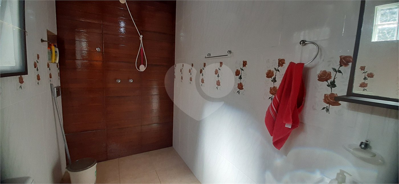 Casa à venda com 3 quartos, sendo 1 suíte, no condomínio Sausalito, Mairiporã - SP