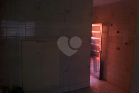 Sobrado à venda com 3 quartos, sendo 1 suíte, em Chora Menino, São Paulo, SP