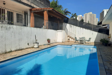 Casa à venda com 4 quartos, sendo 3 suítes,  em Jardim Marajoara, São Paulo, SP