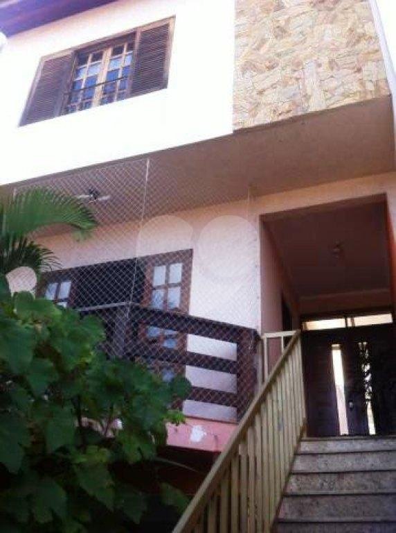 Sobrado à venda com 3 quartos, sendo 1 suíte, em Parque Continental II, Guarulhos, SP