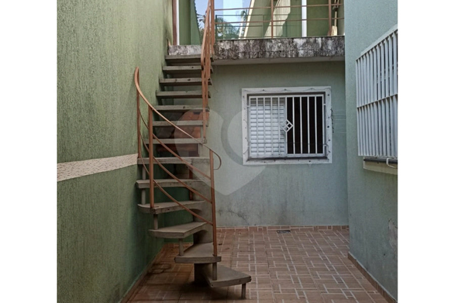 Sobrado à venda com 4 quartos, sendo 2 suítes, em Mandaqui, São Paulo, SP