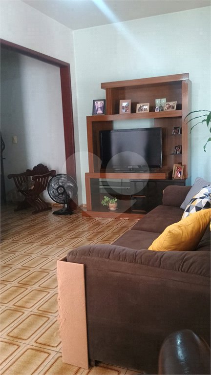 Casa à venda com 4 quartos em Santíssimo, Rio de Janeiro, RJ