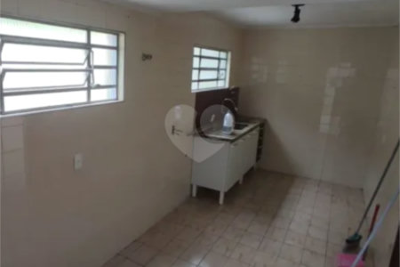 Sobrado à venda com 3 quartos, sendo 1 suíte, em Jardim Pinheiros, São Paulo, SP