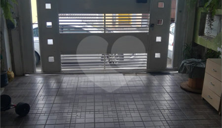 Sobrado à venda com 3 quartos, sendo 2 suítes,  em Jardim Marica, Mogi das Cruzes, SP