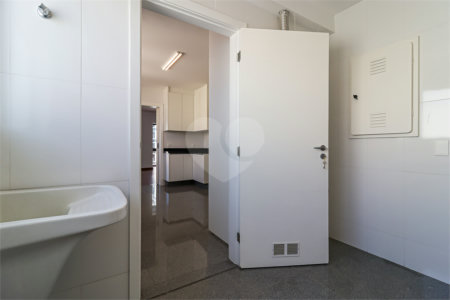 Apartamento à venda com 3 suítes em Cidade Monções, São Paulo, SP