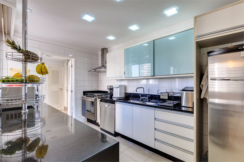Apartamento à venda com 3 suítes em Alto da Boa Vista, São Paulo, SP