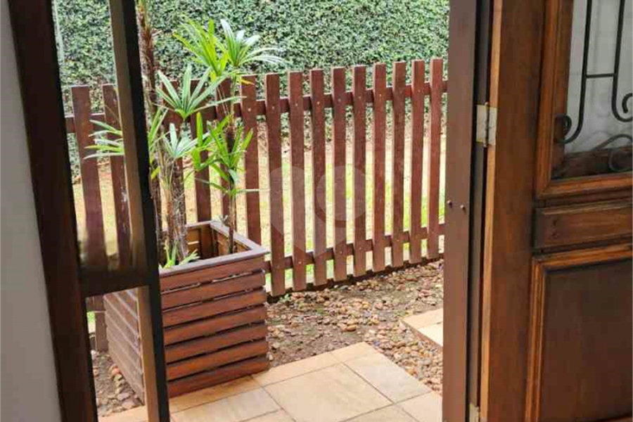Casa à venda ou para alugar com 4 quartos, sendo 1 suíte,  em Tremembé, São Paulo, SP