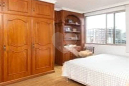 Apartamento à venda com 4 quartos, sendo 2 suítes,  em Tijuca, Rio de Janeiro, RJ