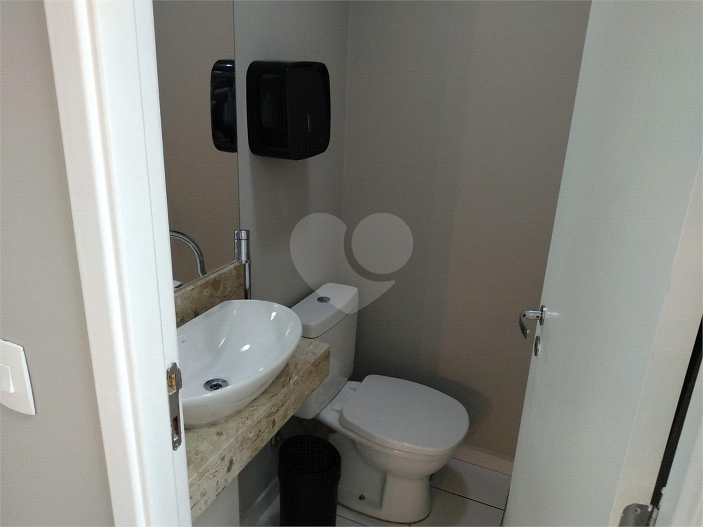 Sala à venda em Alto da Boa Vista, São Paulo, SP