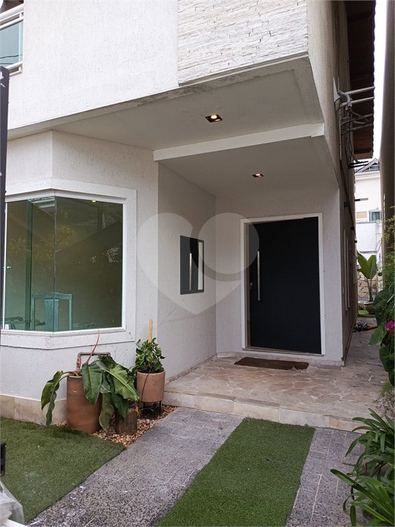 Casa à venda com 3 quartos, sendo 1 suíte, no condomínio Paraíso Classe A, Rio de Janeiro - RJ