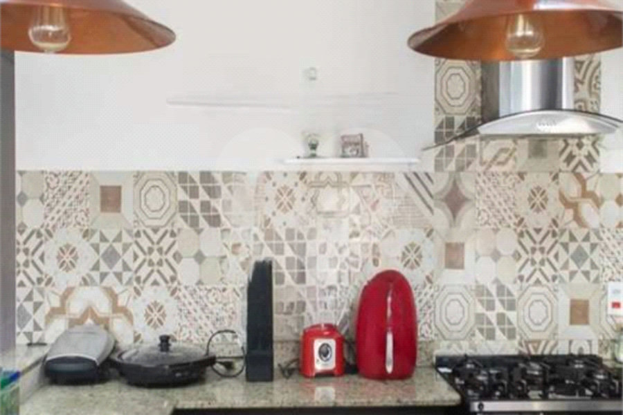 Sobrado à venda com 3 quartos, sendo 1 suíte, em Vila Nova Cachoeirinha, São Paulo, SP