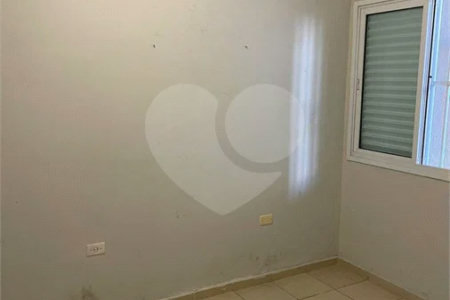 Sobrado com 4 dormitórios, 2 suítes, closet, varandas, escritório, jardim de inverno, espaço gourmet com churrasqueira e fogão a lenha e 3 vagas.