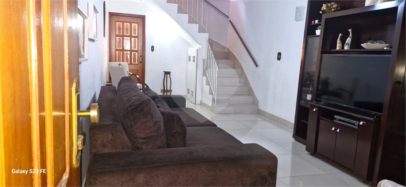 Sobrado à venda com 2 quartos, sendo 1 suíte,  em Vila Guilherme, São Paulo, SP