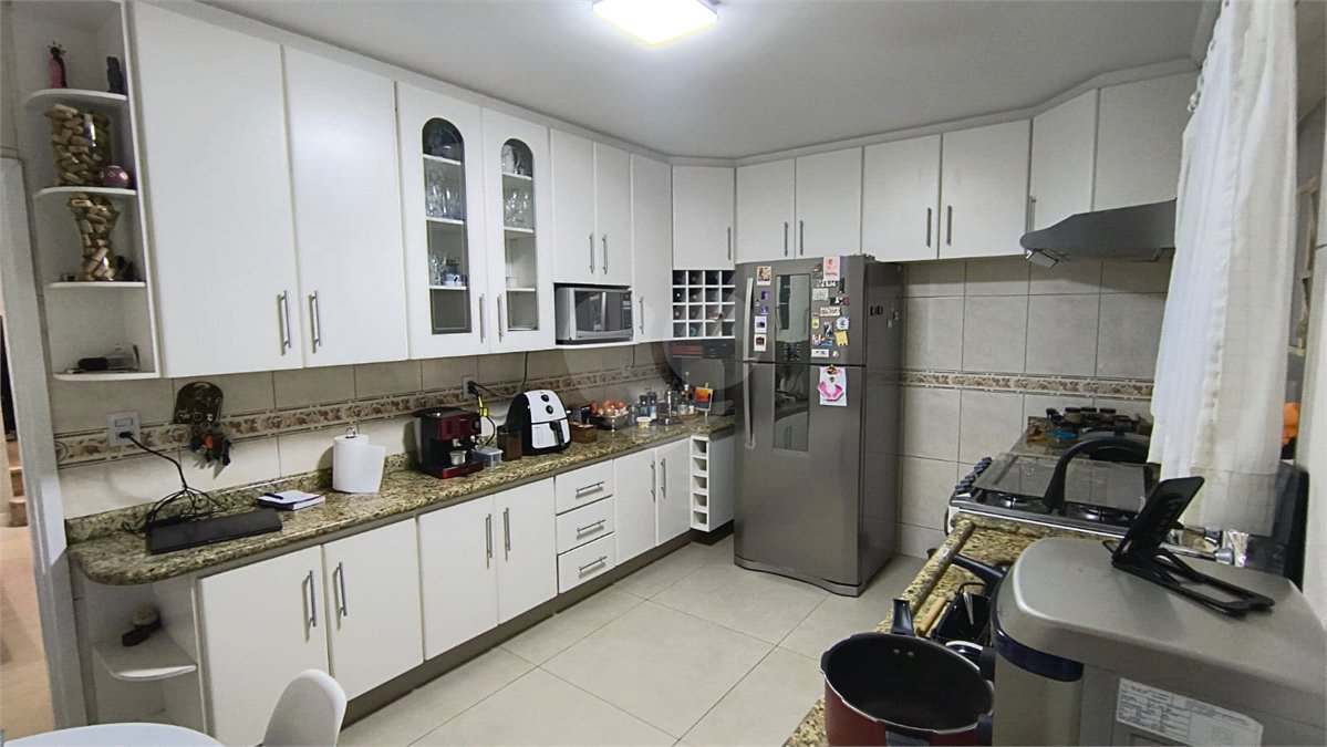 Sobrado à venda com 3 quartos, sendo 1 suíte, em Vila Medeiros, São Paulo, SP