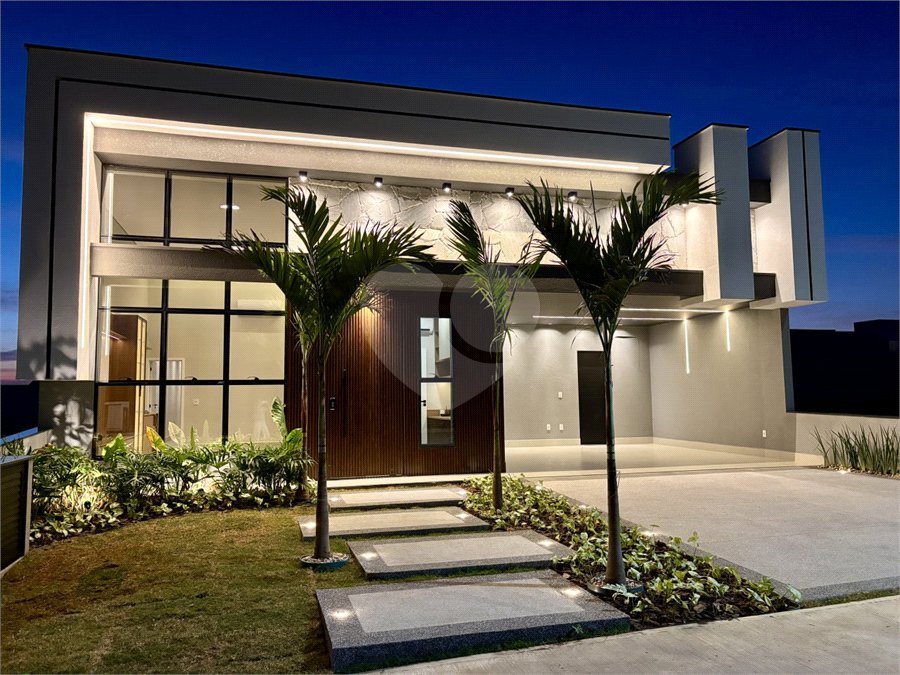 Casa à venda com 3 suítes no condomínio Residencial Dona Maria Candida, Indaiatuba - SP