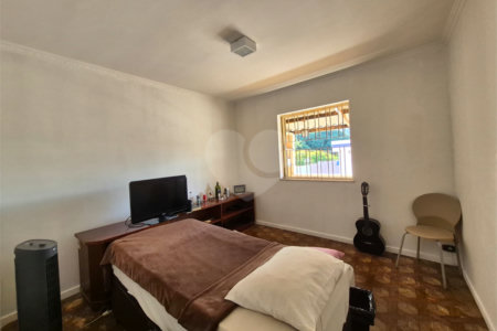 Sobrado à venda com 3 quartos, sendo 1 suíte,  em Jardim Bonfiglioli, São Paulo, SP